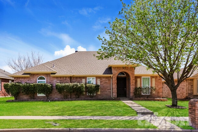 property at 112 Clover Leaf Ln