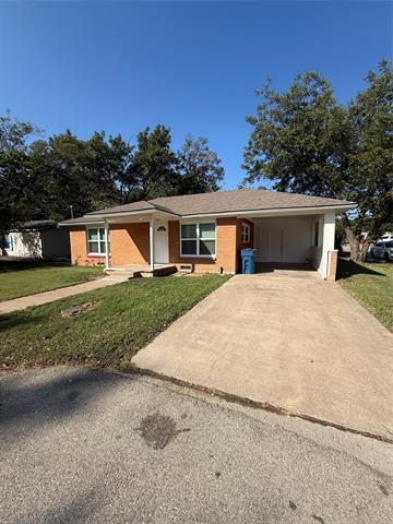 1300 S Madison St in Kaufman, TX - Building Photo - Building Photo