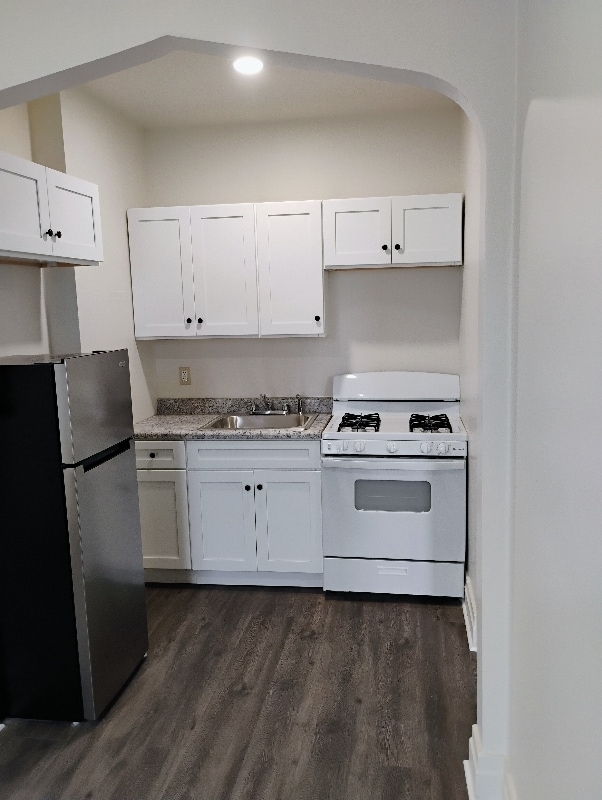 property at 323 Lehman St