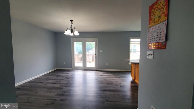 property at 6539 Huntshire Dr