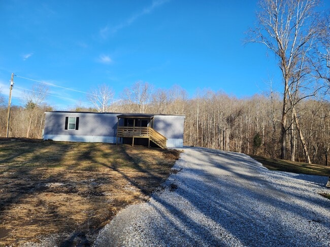 2305 Paint Creek Rd in Stanton, KY - Building Photo - Building Photo