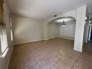 9818 Lake District Ln in Orlando, FL - Building Photo - Building Photo