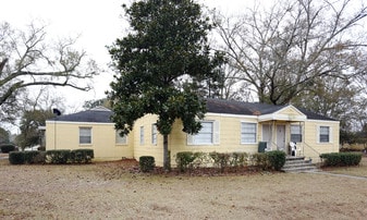 Dauphin Creek Apartments