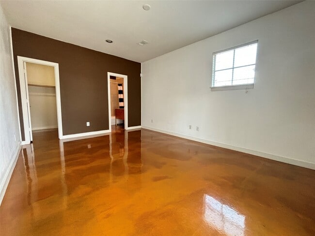 property at 2402 Morgan St