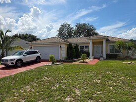 522 Anise Ct in Kissimmee, FL - Building Photo