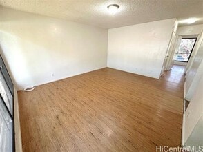 87-122-122 Helelua St in Waianae, HI - Foto de edificio - Building Photo