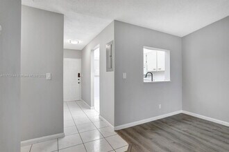 9413 Boca Cove Cir in Boca Raton, FL - Building Photo - Building Photo