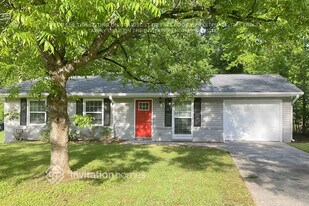 721 Utoy Cir SW in Atlanta, GA - Building Photo