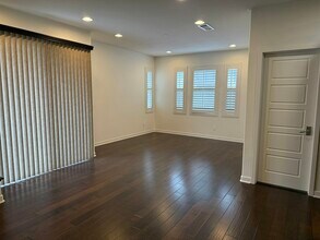 2071 Lynx Way in San Marcos, CA - Building Photo - Building Photo