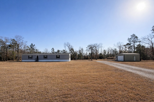 1022 Verna Ln in Lake Charles, LA - Building Photo - Building Photo