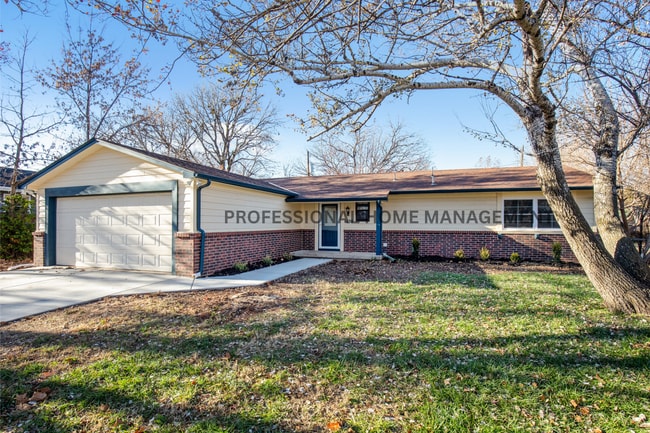 property at 6138 Edinburg St