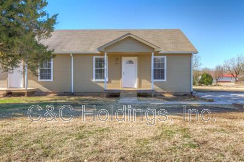 914 Rockwood Ave in Mounds, OK - Building Photo