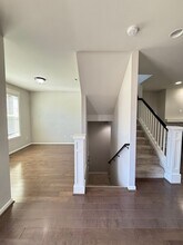 18302 43rd Dr SE in Bothell, WA - Foto de edificio - Building Photo