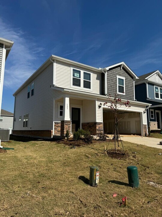 123 Tourmaline Hl Dr in Garner, NC - Building Photo