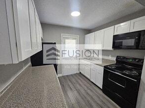 400 NW 65th Ave in Margate, FL - Foto de edificio - Building Photo