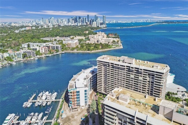 property at 3 Grove Isle Dr