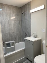 707 W California Ave, Unit 3 in Urbana, IL - Building Photo - Building Photo