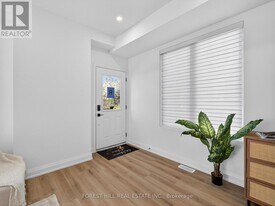 1 Dunsmore Gardens in Toronto, ON - Building Photo