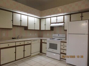 1443 Coldwater Ct in Orlando, FL - Building Photo - Building Photo