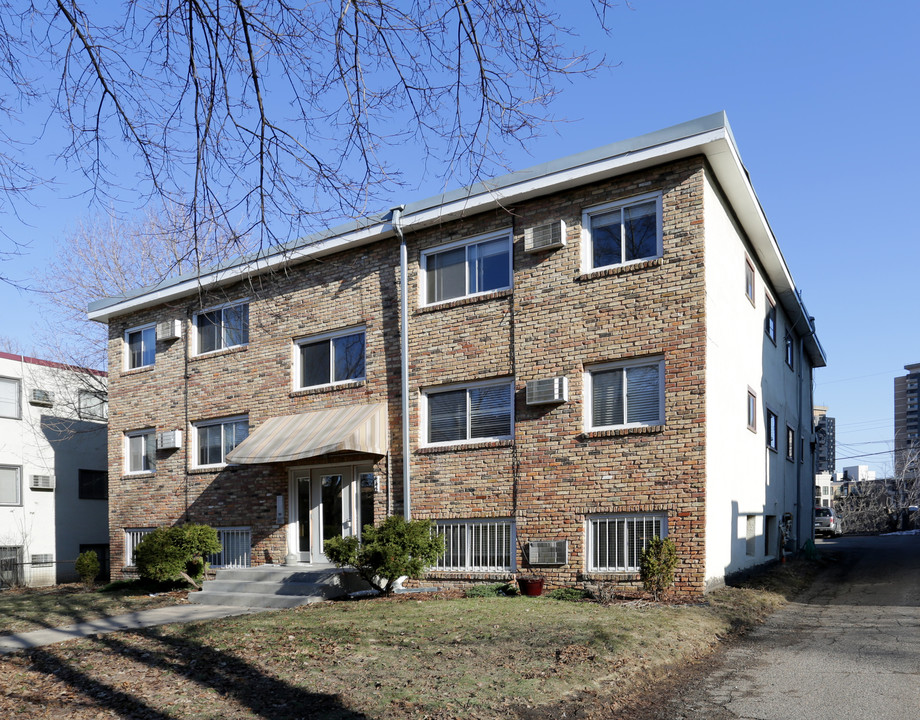440 Ridgewood Ave in Minneapolis, MN - Foto de edificio