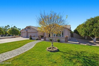 1426 N Omaha Cir in Mesa, AZ - Building Photo - Building Photo