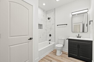 6538 S Rhodes Ave in Chicago, IL - Building Photo - Building Photo