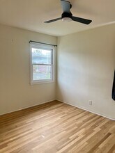 525 W Plymouth St in Inglewood, CA - Foto de edificio - Building Photo