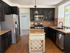 31989 Corte Soledad in Temecula, CA - Building Photo - Building Photo