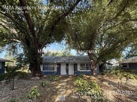 611 Osceola Rd in Nokomis, FL - Building Photo