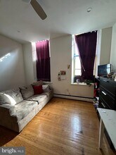 322 S 11th St, Unit 1 in Philadelphia, PA - Building Photo - Building Photo