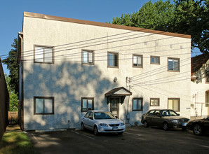 1240 Payne Ave in St. Paul, MN - Foto de edificio - Building Photo