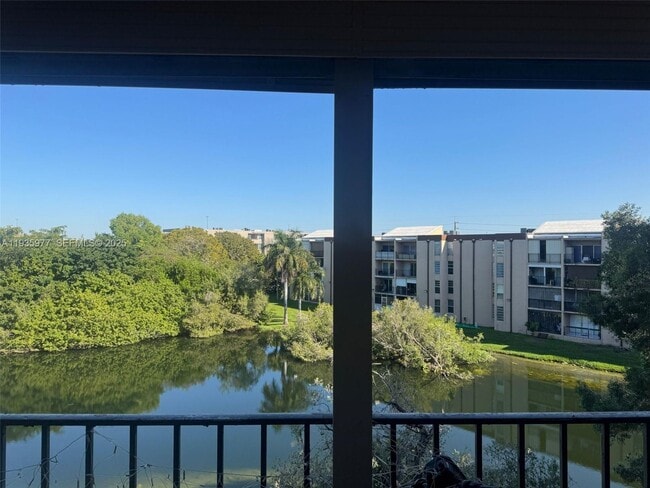 property at 8897 Fontainebleau Blvd