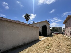 8716 Ramsgate Ave in Los Angeles, CA - Building Photo - Building Photo