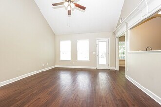 2943 Hollicom Dr in Murfreesboro, TN - Building Photo - Building Photo