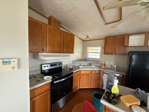 1014 Lbj Ct in Gallatin, TN - Foto de edificio - Building Photo