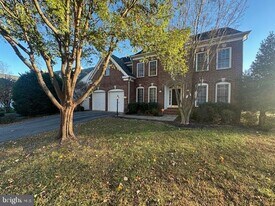 4619 Beaufont Spring Ct in Woodbridge, VA - Building Photo