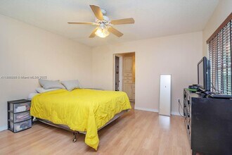 1217 NW 125th Terrace in Sunrise, FL - Building Photo - Building Photo