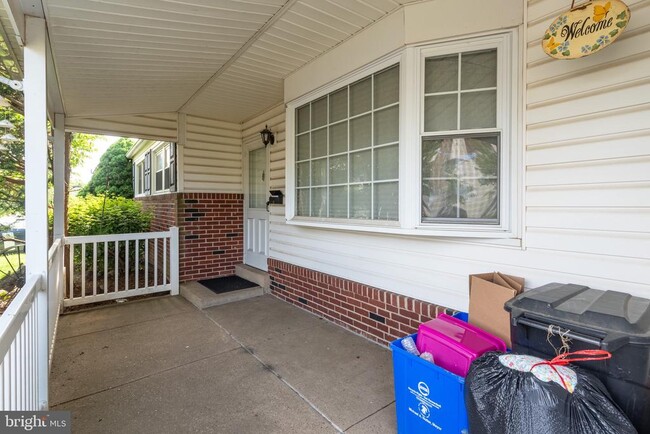 property at 13032 Worthington Rd