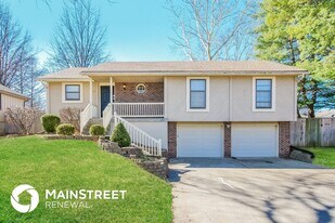 2023 NE Cookson St in Lee's Summit, MO - Building Photo