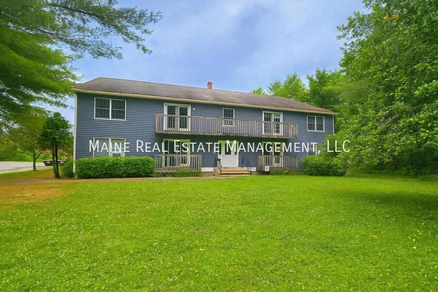 10 Hartley St, Unit 7 in Lewiston, ME - Building Photo