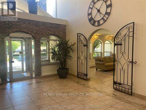 365 Geneva St in St Catharines, ON - Building Photo - Building Photo