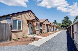 933 Hackberry Ave in Modesto, CA - Building Photo