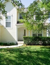 1142 Deercreek Dr in Fairborn, OH - Building Photo - Building Photo