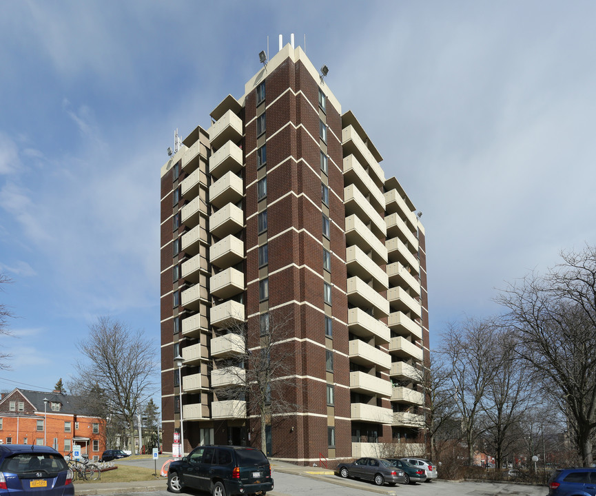 Historical Park Apartments in Utica, NY - Foto de edificio