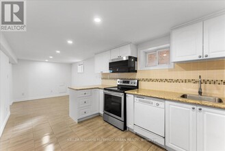 878 Avenue Rd in Toronto, ON - Building Photo - Building Photo