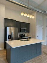 19 N 7th St in Keokuk, IA - Building Photo