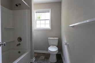 516 North Dr in Cherryville, NC - Building Photo - Building Photo