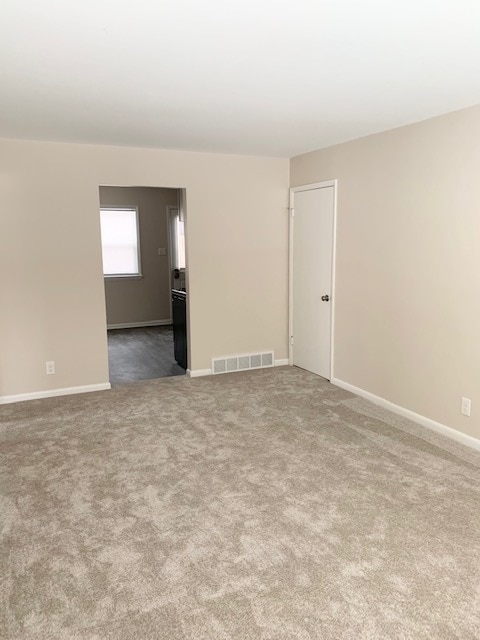 240 W Laflin Ave in Waukesha, WI - Building Photo - Building Photo