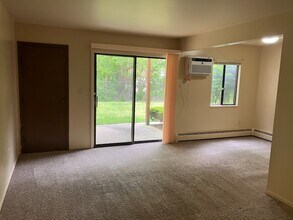2910 Gardentown Dr SW, Unit #9 in Wyoming, MI - Foto de edificio - Building Photo