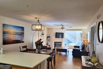 10080 E Mountain View Rd in Scottsdale, AZ - Building Photo - Building Photo